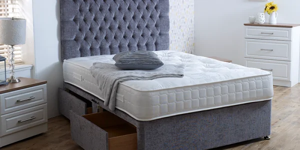 Storage beds: traditional vs. ottoman bases